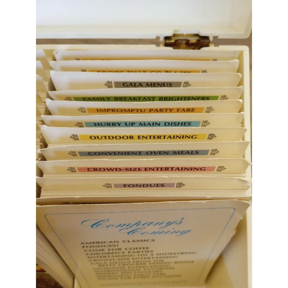 VTG 1971 Mid Century Betty Crocker Recipe Card Library (Complete) EUC